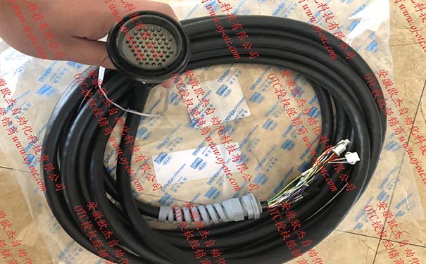 OTC機器人示教器8米電纜L9241F00 OTC機器人示教器8米電纜L9241F00