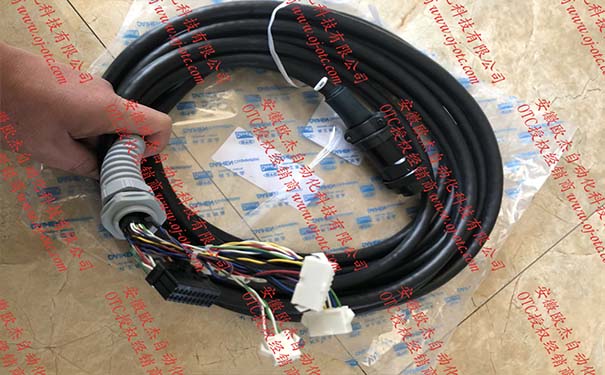 OTC機器人示教器8米電纜L9241F00 OTC機器人示教器8米電纜L9241F00
