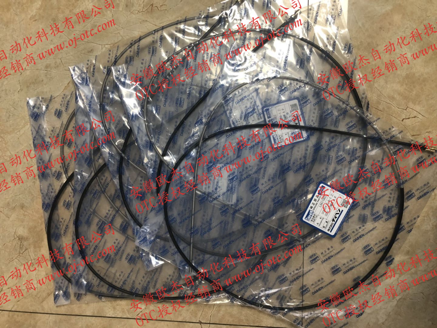 OTC機(jī)器人送絲管L6611D02 OTC機(jī)器人送絲管L6611D02